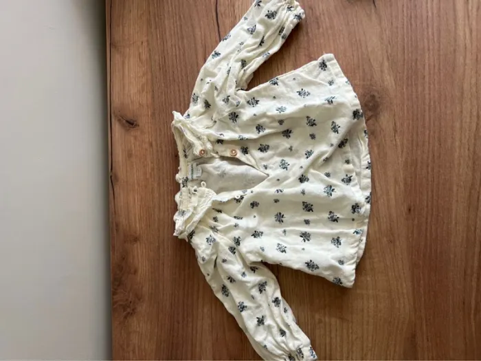 Blouse fleuri bébé 1 mois