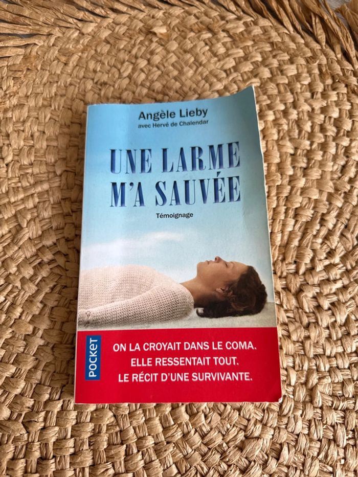 Livre une larme m’a sauvée