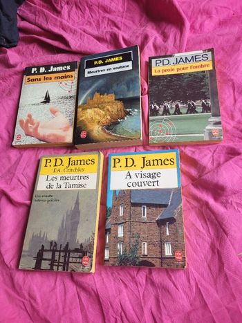 Livres de poche PD James
