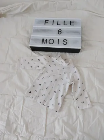 Sous-pull fille 6 mois Kiabi