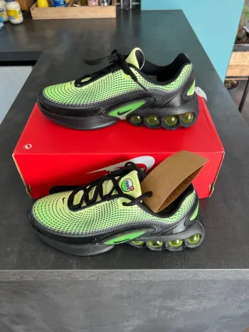 Basket Nike taille 38.5 unisex