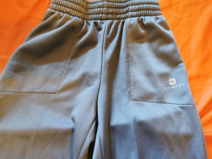 bas de survêtement taille 6 ans - photo numéro 2