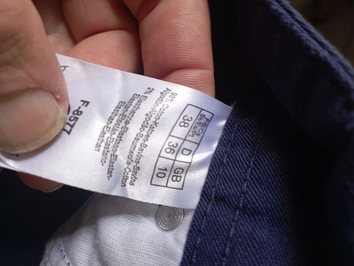 Pantalon de femme taille 38 de marque blanche porte - photo numéro 10