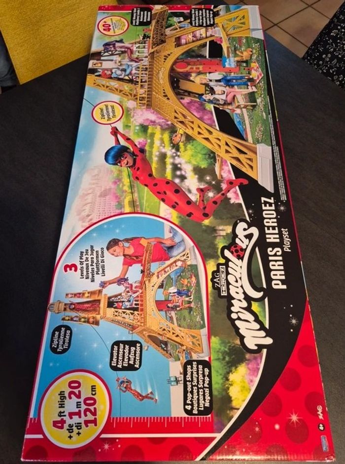 BANDAI - Miraculous - Playset Deluxe Paris - Grande Aire de Jeu Monument 1,20m Neuf Scellé - photo numéro 3