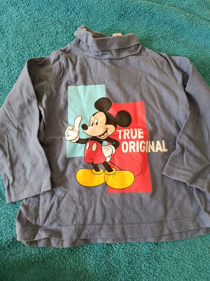 Sous pull mickey