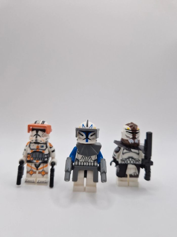 Figurines type lego Commandant clones Rex Cody et Wolffe star wars
