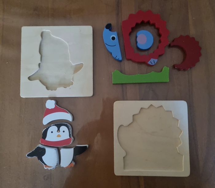 Très bon état 
Ne pas hésiter à demander d'autres photos. Allez voir mon dressing, d'autres jouets en bois sont en vente.
Vous achetez ce que vous voyez. - photo numéro 2