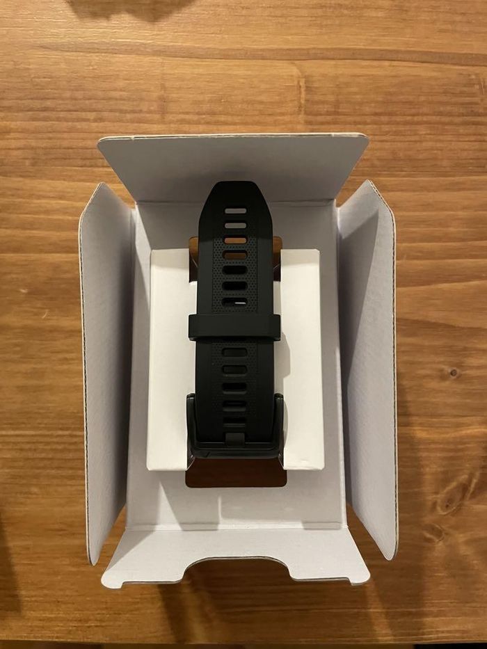 Montre connectée GPS Golf Garmin 47mm noire neuf avec boîte - photo numéro 2