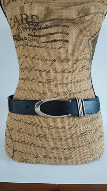 Ceinture noire boucle argenté 80 cm