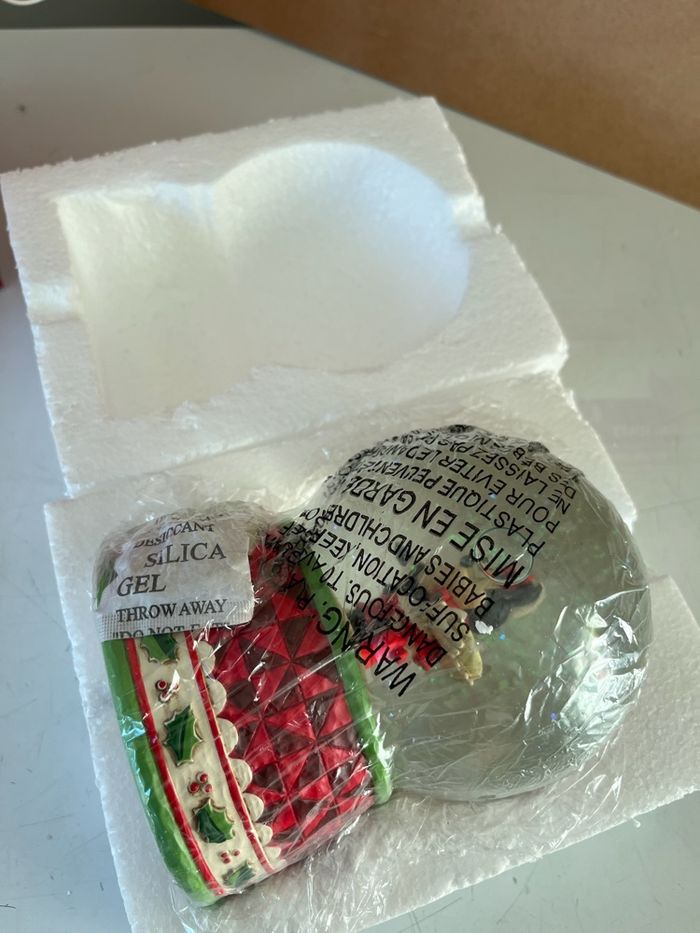 Boule à neige Mickey et Minnie - photo numéro 9