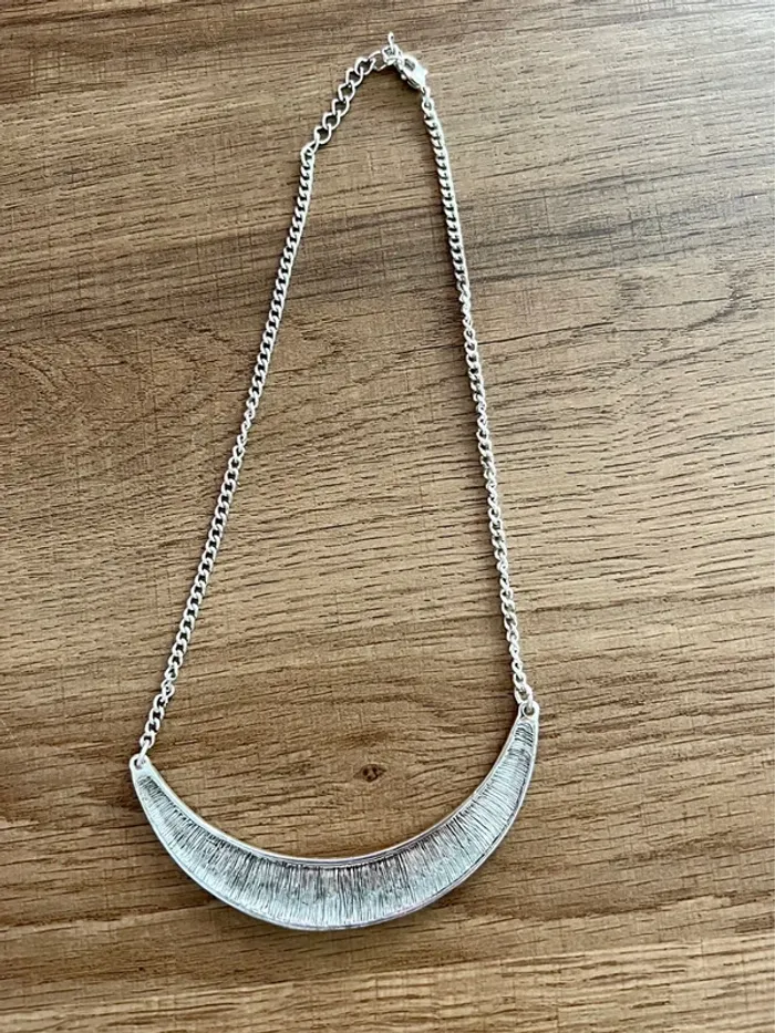 Collier ras de cou - photo numéro 2