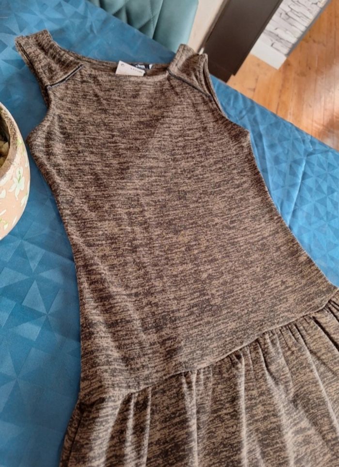 Robe Kiabi Neuve avec étiquette XS - photo numéro 2