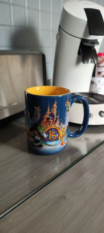 Superbe mug neuf 15 ans Disneyland Paris collection vintage