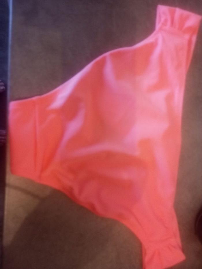 Maillot de bain - photo numéro 4
