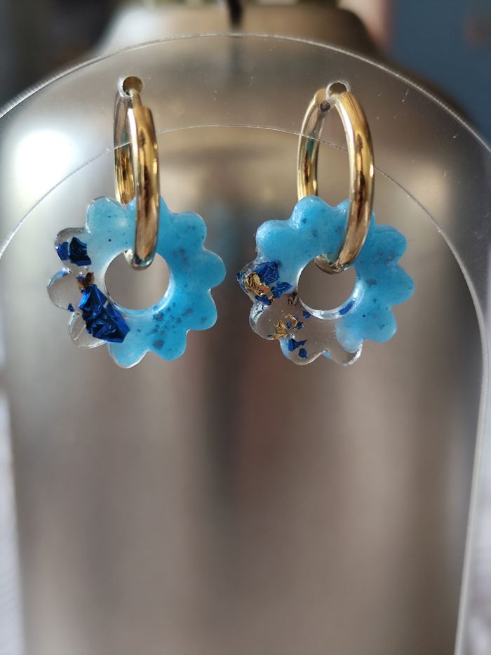 Boucles d'oreilles créoles avec pampilles - photo numéro 2