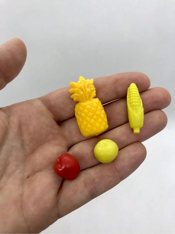 Lot 4 fruits ananas pomme épis maïs accessoire cuisine vintage 1986 Barbie Mattel 0806