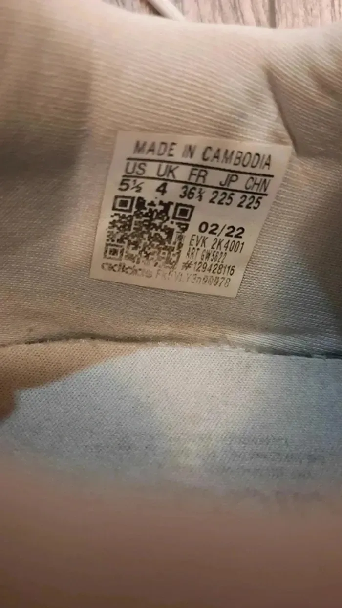 Basket Adidas Originals Ozweego 36.5 - photo numéro 5