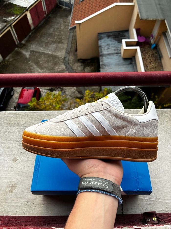 Adidas Gazelle Bold Wonder White/White/Gold Met - Taille 38 2/3 - Neuves - photo numéro 7