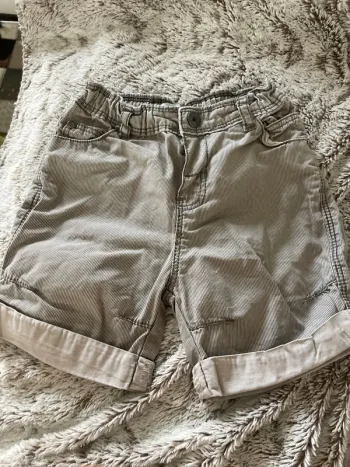 Short à revers réglable
