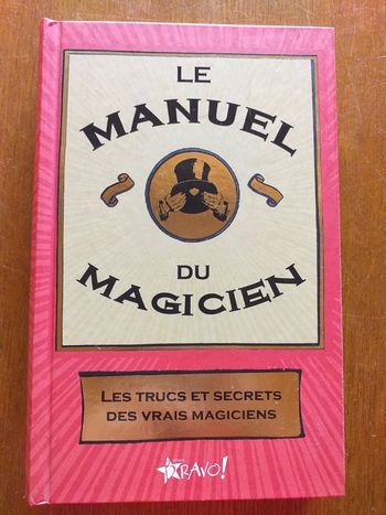 Livre "Le manuel du Magicien "