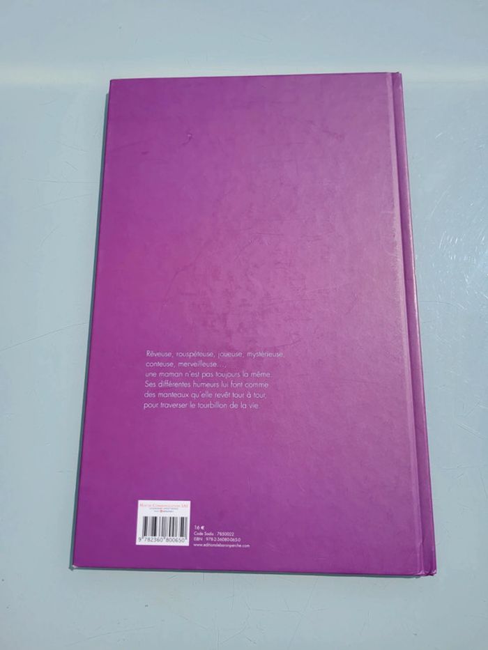 Beau livre grand format : Les douze Manteaux de maman, Éditions Le Baron Perché (34) - photo numéro 7