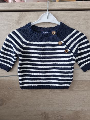 Pull kiabi 1 mois 