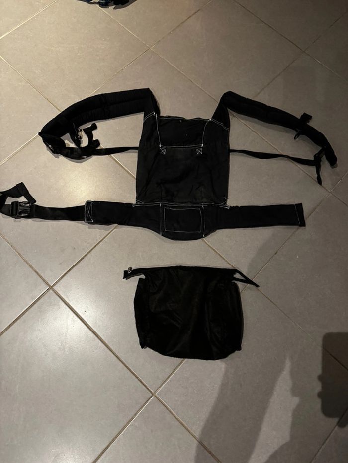 Sac de portage - Ergo baby - Noir - Bon état (petit endroit décousu -> photo 4) - photo numéro 2