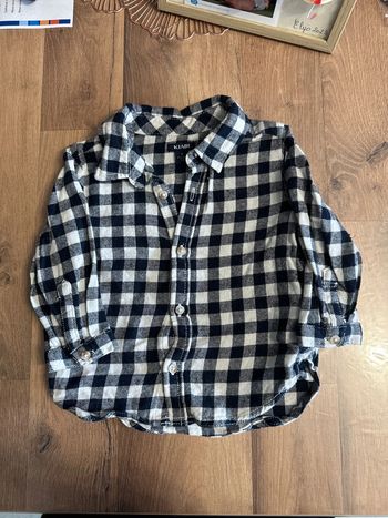 Chemise taille 9 mois