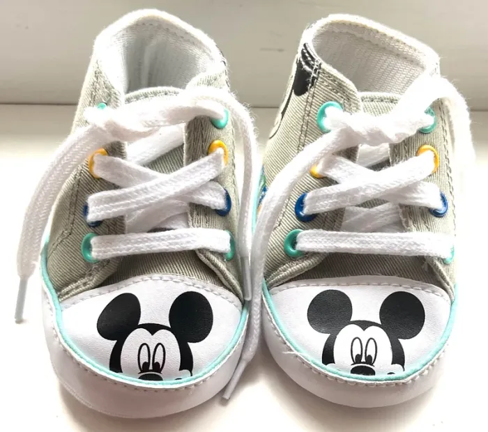 Petites chaussures souples bébé - pointure 17/18