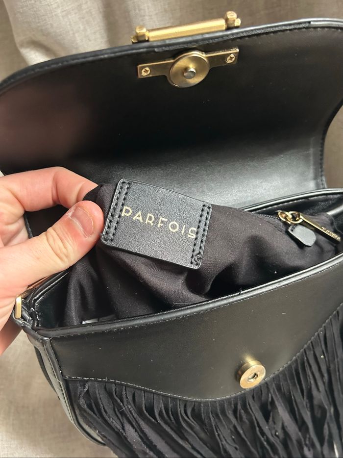 Sac noir à franges de la marque Parfois - photo numéro 6