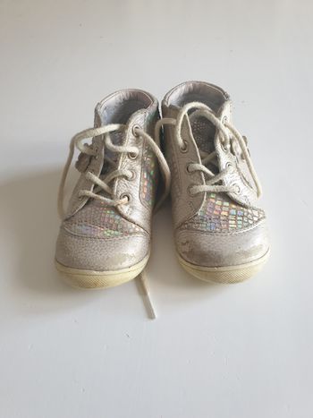 Chaussures GBB pointure 21