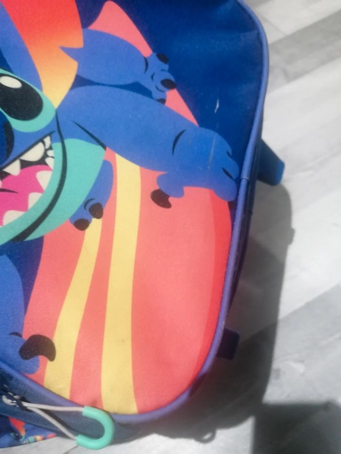 Sac  dos et roulettes Stitch 🎒 - photo numéro 12