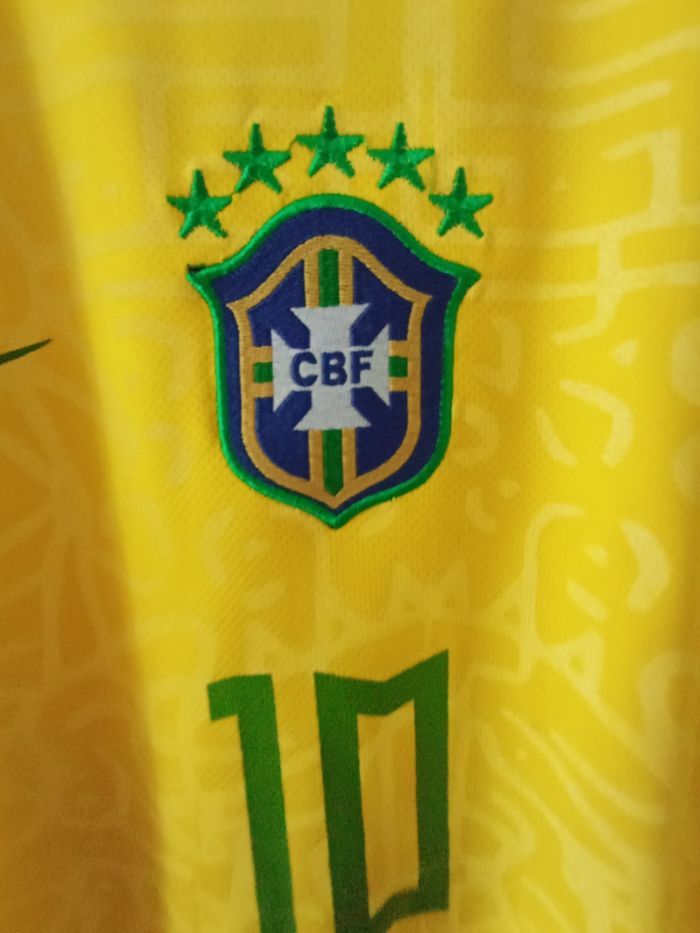 Maillot de l'équipe nationale du Brésil - photo numéro 3