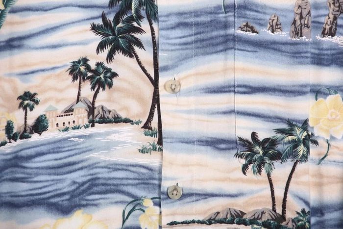 Magnifique chemisette vintage 80's en rayonne motif fleurs des îles (#240183) - photo numéro 3