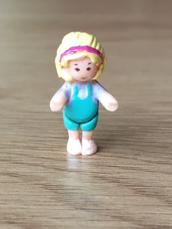 Polly Pocket figurine