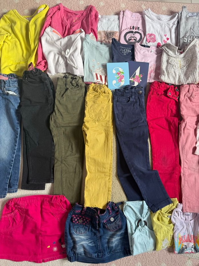 Lot fille 3-4 ans 41 pièces min - photo numéro 3