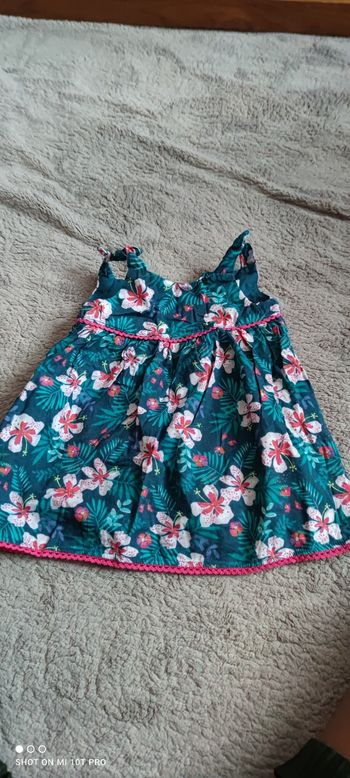 Robe noire pour été