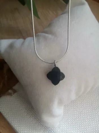 Collier chance et protection, argent et obsidienne 🖤.