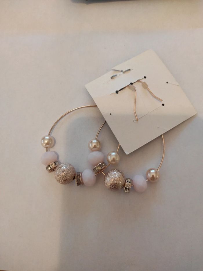 Paire de boucles d'oreilles dorées et rose neuves Maty - photo numéro 3