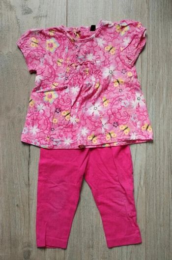 T-shirt fleuri Taille 6 mois