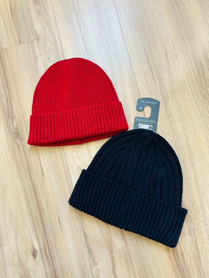 Lot de 2 bonnets unis Homme Neufs Primark - photo numéro 1