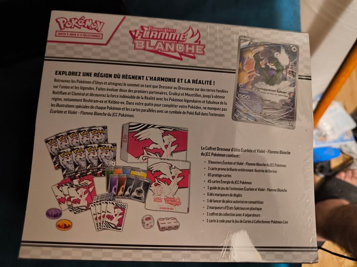Pack coffret ETB dresseur d'élite Pokémon écarlate et violet flamme blanche AB prix ferme - photo numéro 3