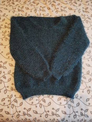 Pull bleu pétrole très doux