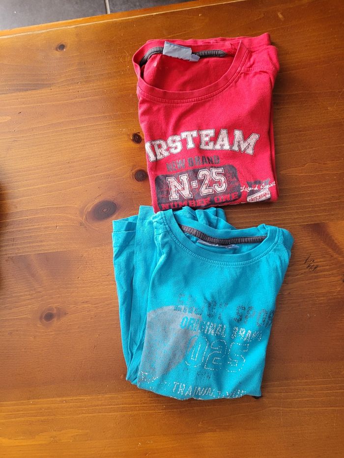 2 t-shirts longues manches 6 ans