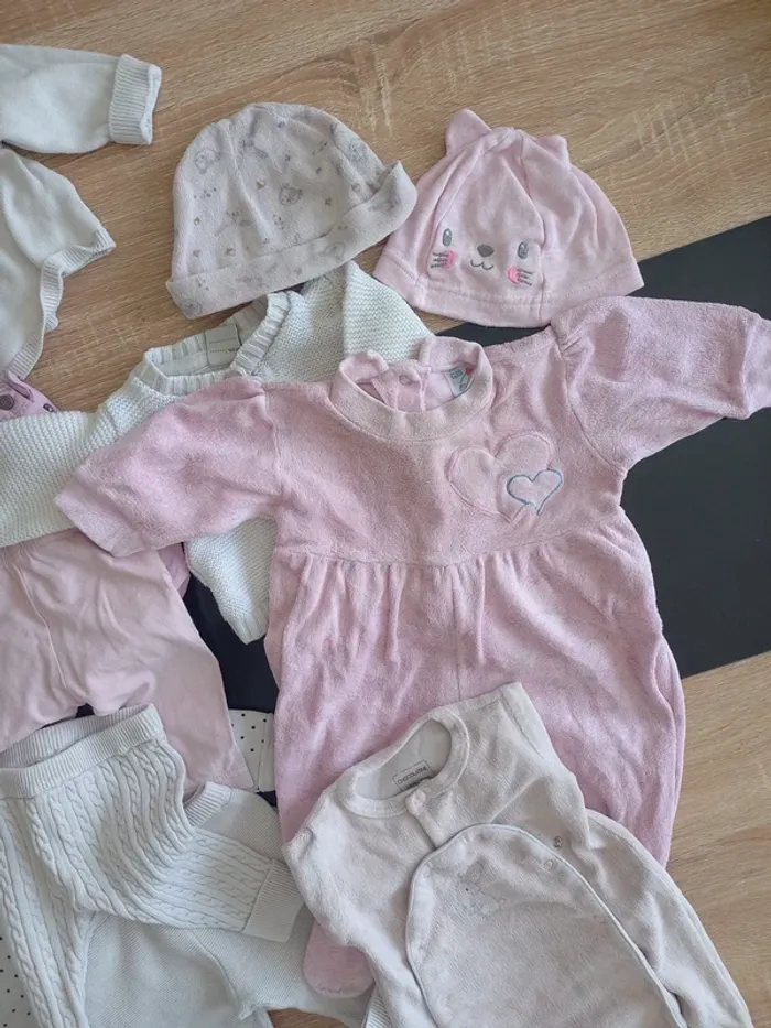 Lot bébé fille 1 mois - photo numéro 7