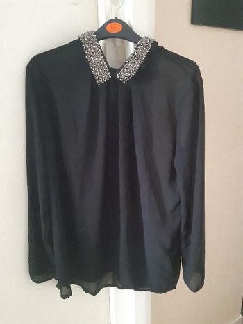 Chemise col perles