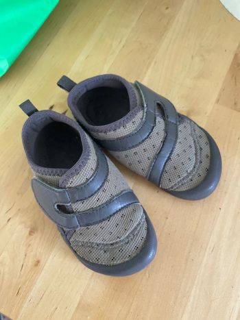 Beige baby light shoes chaussures décathlon bébé toutes souples