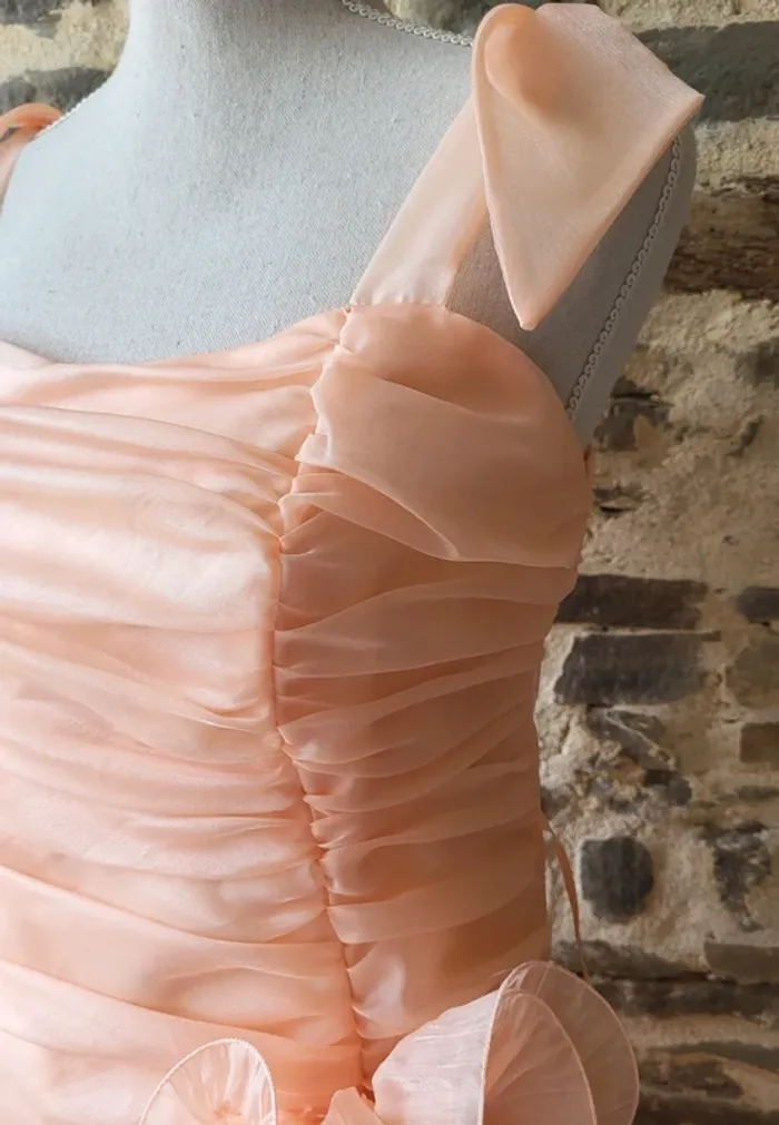 Robe de bal ou de cérémonie rose pâle Taille 40 Fabriquée en France - photo numéro 4