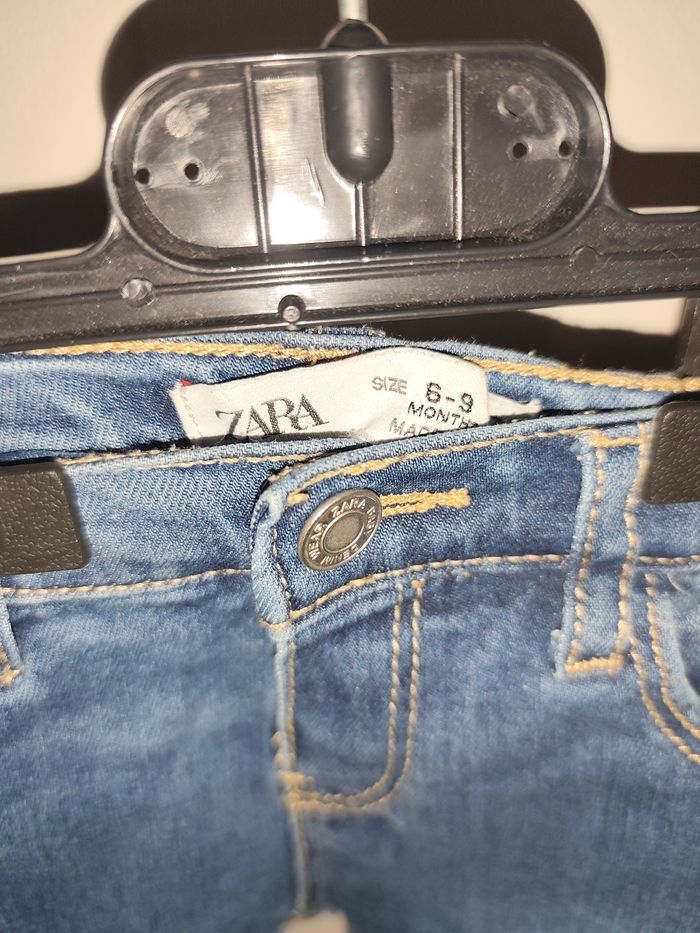 Lot jeans taille 6 mois - photo numéro 2