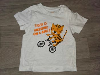 T shirt 9 mois